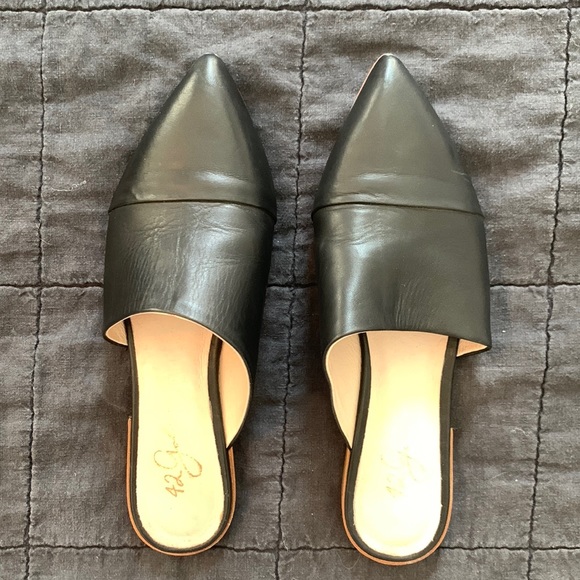 42 Gold Caste Cap Mule 7.5 - Picture 3 of 7